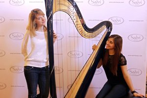 Le arpiste Ilaria Bergamin ed Eleonora Volpato del "Venice Harp Duo"