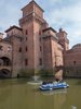 Castello estense di Ferrara - gita in barca nel fossato