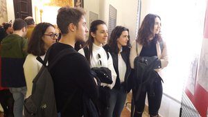 Studenti dei licei Ariosto e Roiti di Ferrara alla mostra in Municipio