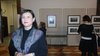 La curatrice Caterina Pocaterra alla mostra di Trude Waehner nel salone d'onore del Municipio di Ferrara