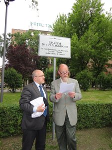 20 maggio 2013 - sindaco Tiziano Tagliani con il poeta ferrarese Pier Francesco Betteloni