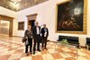 Da sin Giuberti, Toffanello e Gulinelli, sullo sfondo le due opere attribuite a Cignani, al centro, e Cavedone, a sinistra