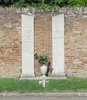 monumento_ai_fucilati_presso_la_certosa_di_ferrara_-_10_e_20_agosto_1944
