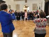 L'assessore Dorota Kusiak con i ragazzi dell'istituto Carducci per il progetto di turismo culturale Gut Zusammen (foto GioM)