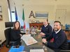 L'ass Cristina Coletti con documentazione Esercizio Vita