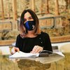 L'ass. alle Politiche sociali Cristina Coletti durante la conferenza stampa di presentazione dei progetti (sala Arazzi - Comune di Ferrara 17 dicembre 2020)