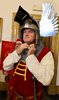 Franco Mantovani del CNCMI in maschera di Can Grande della Scala alla presentazione del Carnevale Estense