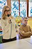 L'ass. Chiara Scaramagli con l'illustratore Lunghini alla consegna dei libri scuole - San Bartolomeo, 5 febbraio 2025