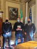 Consegna del volume su "I carabinieri nella storia italiana" da parte dell'Ass. nazionale carabinieri di Ferrara a Sindaco Alan Fabbri - Ferrara, 27-01-2021 (fotoML)