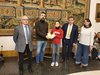 il presidente di Confartigianato Graziano Gallerani, l'assessore alle Attività produttive Francesco Carità, la studentessa Marta Gianninoni, e il segretario Paolo Cirelli con la docente Caterina Pocaterra