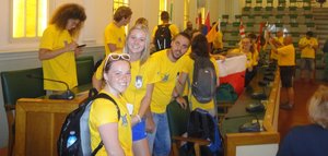 I ragazzi del Youth Camp Emilia in Municipio a Ferrara, 18 luglio 2018