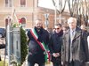 Il sindaco di Ferrara Alan Fabbri con il prefetto Michele Campanaro e il presidente dell'Associazione nazionale Venezia Giulia e Dalmazia di Ferrara Flavio Rabar