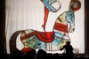 Gek Tessaro con uno dei suoi disegni teatrali