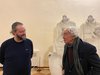 Il sindaco Alan Fabbri con l'artista Sergio Zanni davanti all'opera donata Foto di gruppo_4