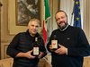 Il sindaco Alan Fabbri con l'imprenditore dell'Amaro Estense Antonio Romagnoli