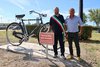 La maxibicicletta inaugurata giovedì 14 luglio 2022 con il sindaco Fabbri e il donatore Bergamini