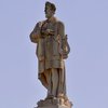 statua Ludovico Ariosto