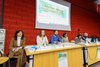 Gli assessori Dorota Kusiak e Alessandro Balboni durante il primo incontro el progetto "Outdoor Education: la scuola in natura"