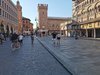 Piazza Trento Trieste, a Ferrara, con inizio allestimento strutture per "Ferrara Buskers Festival" - foto GioM