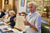 Stefano Bottoni mostra la copia del progetto iniziale del festival, preparato nel 1987 - foto FVecchiatini