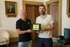 Il presidente dela squadra di Volley femminile Sandro Socali con l'assessore Francesco Carità - Comune di Ferrara (foto FVecch)