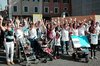 Gruppo delle mamme durante il Festival di Internazionale a Ferrara sabato 1 ottobre 2016 (foto gruppo AlllattiAMOlo!)
